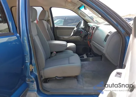 2005 Dodge Dakota Slt z USA, uszkodzony, nr VIN 1D7HE48K35S320786